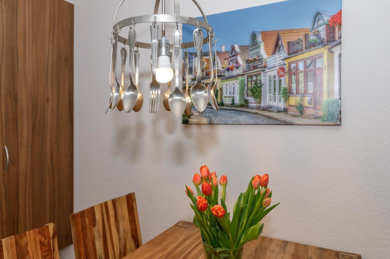Haus Elli Appartamento Rostock Esterno foto